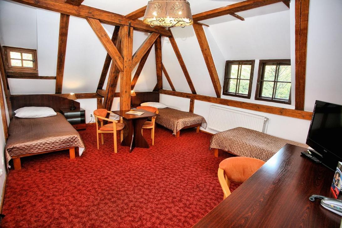 Hotel Przy Oślej Bramie - Zamek Książ Wałbrzych Zewnętrze zdjęcie